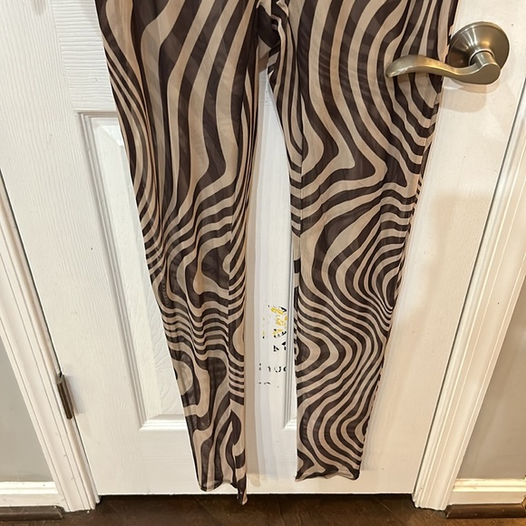 Animal print sheer jumpsuit - Picture 3 of 7